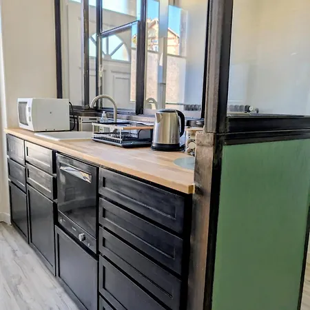 Serenity Family House - 4 Personnes Avec 2 En Plein Coeur De Appartement Chantilly